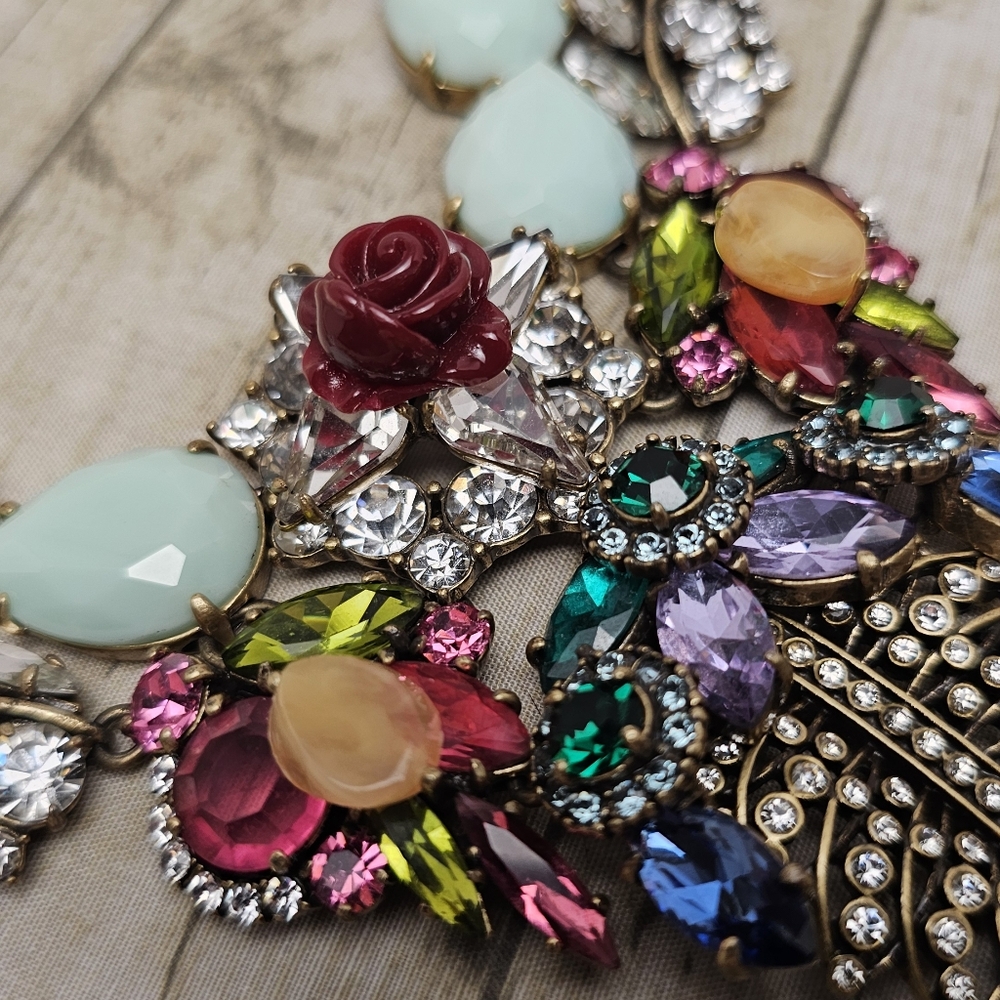 [J. CREW] Rare Vintage Multi Color Crystal Bib Statement Necklace □■ Rose Accent - Picture 9 of 16